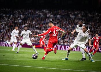 توني كروس يكشف خطأ بايرن ميونخ الدائم أمام ريال مدريد ويؤكد أخطر فرق العالم في الفوضى الهجومية