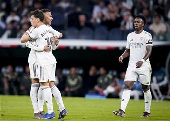 فيديو لاعب ريال مدريد يعتذر لجماهير فريقه بعد الفوز على ألافيس
