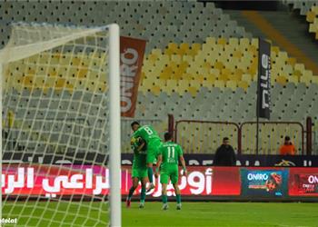 فيديو المصري يفوز على سموحة بهدف وحيد في الدوري