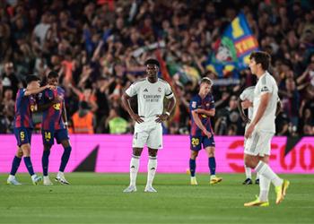 صورة رد فعل مبابي على ثنائية برشلونة أمام ريال مدريد في الكلاسيكو
