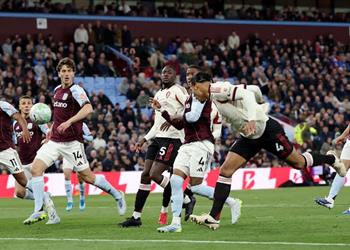 ليفربول يحقق رقم ا سلبي ا غير مسبوق بعد خسارته أمام أستون فيلا في الدوري الإنجليزي