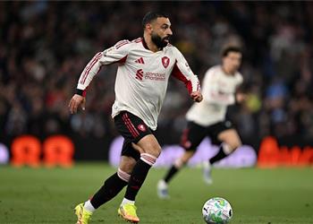 تقارير عملاقان أوروبيان يدخلان سباق التعاقد مع محمد صلاح
