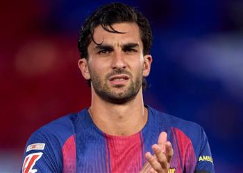 برشلونة يحسم مصير فيران توريس