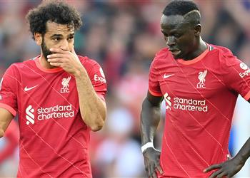 إنجاز ساديو ماني ينتظر محمد صلاح في مباراة ليفربول وبرينتفورد