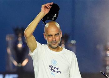 فيديو جوارديولا يعود إلى برشلونة بعد رحيله عن مانشستر سيتي