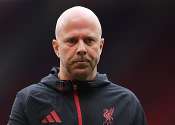 سلوت خسارة محمد صلاح وإيزاك أمام مانشستر يونايتد أمر مؤسف