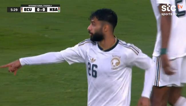 فراس البريكان يهدر هدف محقق للسعودية امام الاكوادور