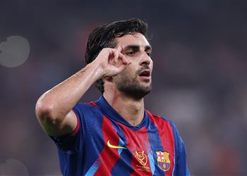 فيران توريس لا أشعر بأي ضغط في الكلاسيكو وما يطلبه فليك من لاعبي برشلونة مرهق ا