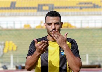 فيديو 100 يورو جائزة خاصة لـ شكري نجيب بعد فوز المقاولون العرب على الجونة