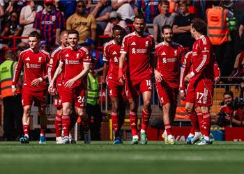 سلوت يعلن غياب لاعب ليفربول عن مواجهة تشيلسي في الدوري الإنجليزي