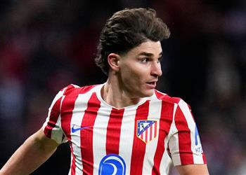 رد جديد من رئيس أتلتيكو مدريد على برشلونة بشأن إمكانية التعاقد مع ألفاريز