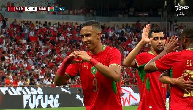 هدف المغرب الثالث في مرمي مدغشقر سفيان رحيمي