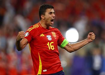 رودري يعلق على أنباء رحيله إلى ريال مدريد