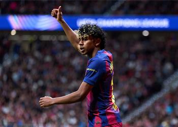 لامين يامال يهدد مشجع أتلتيكو مدريد بعواقب وخيمة بسبب إهانة عنصرية