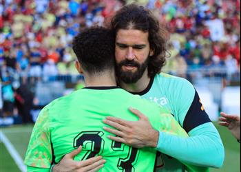 شوبير يمتدح نجله بعد التألق أمام البرازيل مصطفى استوى وفعل أمر ا لم ينتبه له أحد