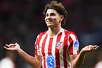 ساخرًا من ريال مدريد وبرشلونة.. أتلتيكو مدريد يرد على عرض بيريز لـ ألفاريز