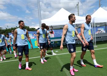 زلزال قوي يضرب معسكر منتخب إنجلترا في أمريكا قبل كأس العالم