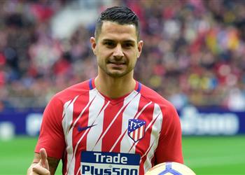 فيتولو ميسي أفضل لاعب في العالم حتى لو يلعب بقدم واحدة