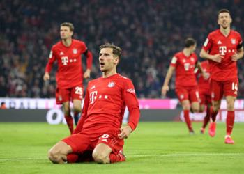 فيديو بايرن ميونخ يقسو على شالكة بخماسية ويقترب من صدارة الدوري الألماني