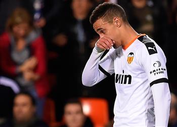 فالنسيا يهاجم برشلونة بسبب فشل صفقة رودريجو مورينو