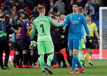 كورتوا أوبلاك وتيرشتيجن هما الأفضل في العالم وسيميوني يحصل على 120 من اللاعبين