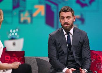 دي روسي ميسي الأفضل في التاريخ وتوتي أعظم لاعب زاملته