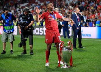 رغم الراتب الكبير ديلي ميل ستوريدج رفض فكرة الانتقال للدوري المصري