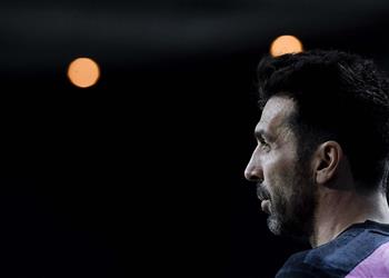 الاتحاد الإيطالي يقرر تغريم بوفون 5 آلاف يورو