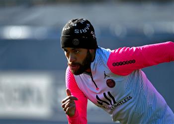 باريس سان جيرمان يكشف تطورات إصابة نيمار ورباعي الفريق في بيان رسمي