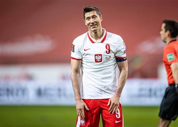 مدرب بولندا يعلق على إصابة ليفاندوفسكي أمام أندورا