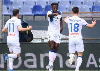 للموسم الثالث توالي ا فيديو أتالانتا يضمن التأهل لدوري أبطال أوروبا برباعية أمام جنوى