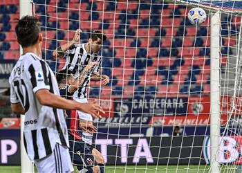 فيديو يوفنتوس يضرب بولونيا برباعية ويتأهل لدوري أبطال أوروبا رفقة ميلان