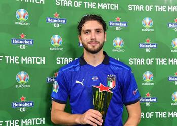 لوكاتيلي بعد تأهل إيطاليا لدور الـ16 أريد مشاركة جائزة رجل المباراة مع الفريق بأكمله