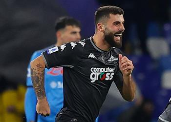 فيديو نابولي ي فرط في صدارة الدوري الإيطالي بهزيمة أمام إمبولي