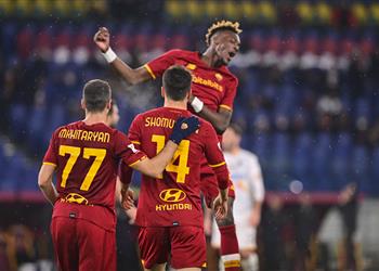 فيديو روما يقلب الطاولة على ليتشي بثلاثية ويتأهل لربع نهائي كأس إيطاليا