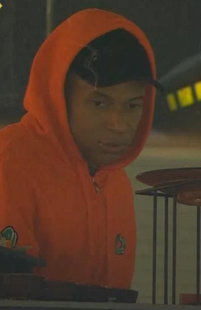 صوره ل لحظة ظهور مبابي وكوندي وتشواميني في مباراة الكاميرون وكوت ديفوار