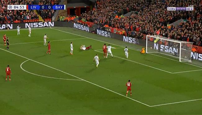 نوير يحرم ماني من تسجيل مؤكد في مباراة ليفربول وبايرن ميونخ