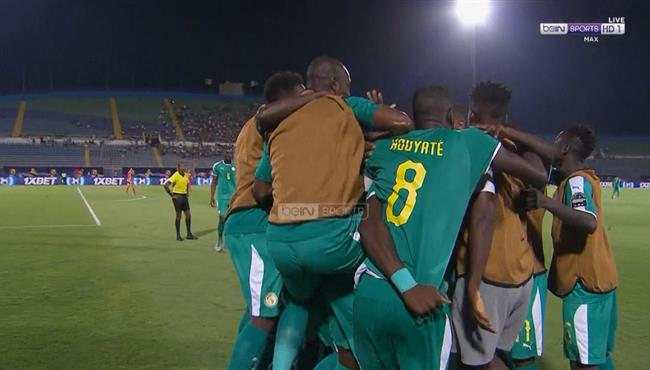 هدف السنغال الاول في مرمي تونس ديلان برون بالخطأ في مرماه