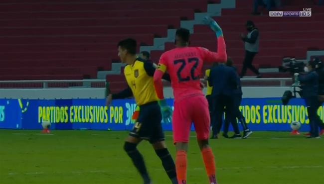 هدف رائع في مباراة الاكوادور وكولومبيا بتصفيات كأس العالم