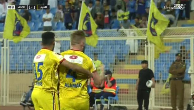 هدف تعادل الحزم مع الاتحاد 1 1 تعليق فهد العتيبي