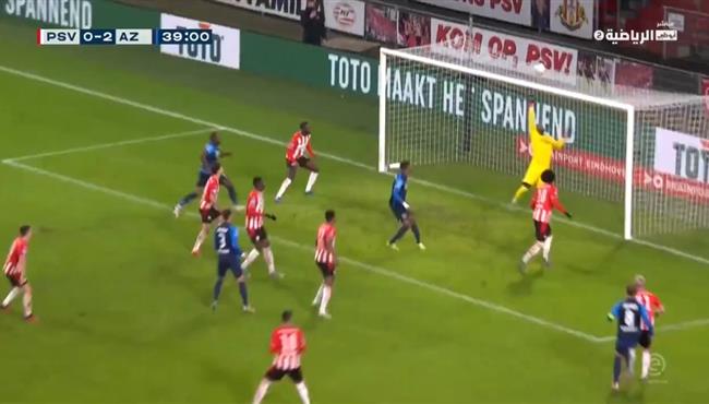 بطريقة مبهرة هدف خرافي بالكعب في مباراة ايندهوفن والكمار بالدوري الهولندي