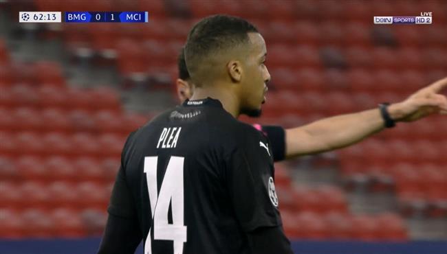 الحسن بليا كاد ان يسجل هدف خرافي بالكعب امام مانشستر سيتي