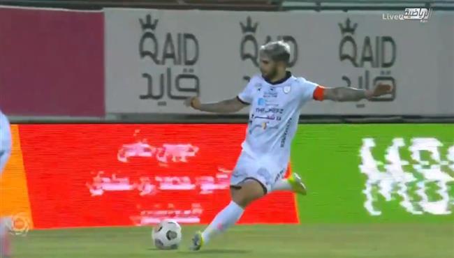 اسيست بانيجا الرائع في مباراة الشباب والعين بالدوري السعودي