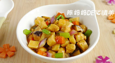 蔬菜炒鸡丁
