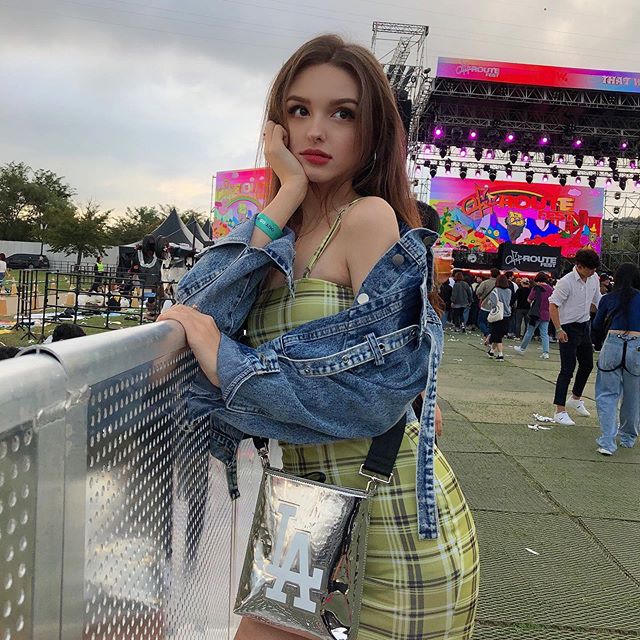 elina.jpg