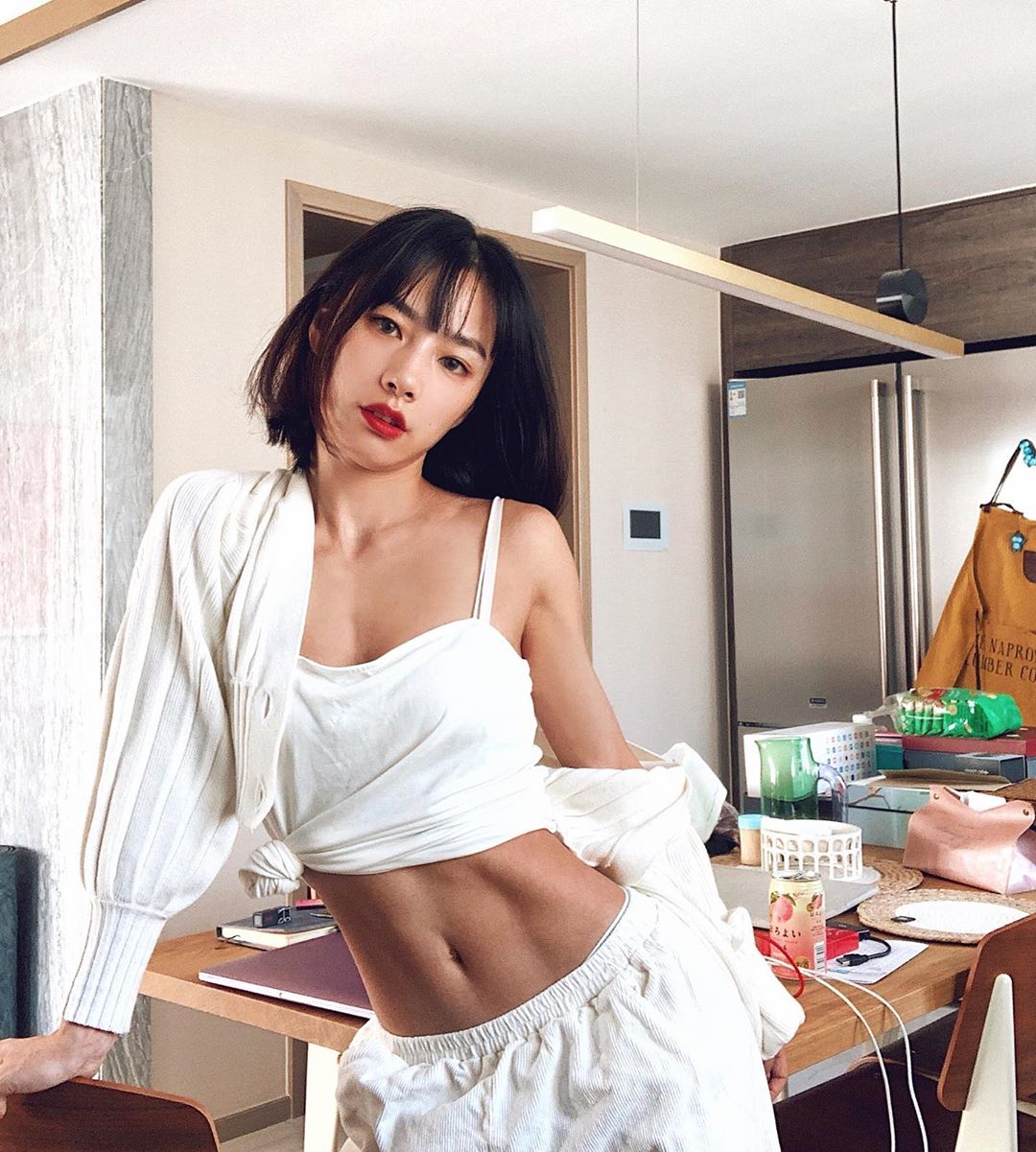 陈暖央.jpg