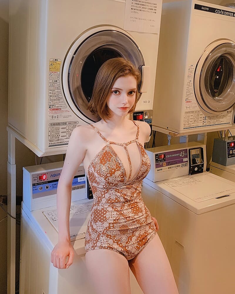 chuu___chloe_79755961_1176468545890683_7245099858549696537_n.jpg