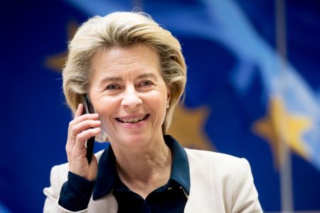 Fejk Tygodnia: UE zrówna patriotów z terrorystami? Komisja Europejska, pandemia, COVID-19, Polska,, Węgry, budżet UE, weto