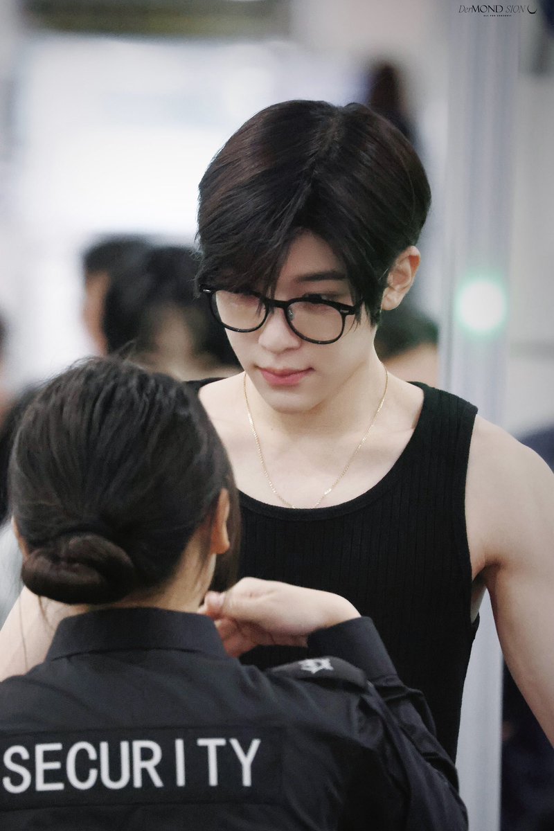 © Dermondsion. 