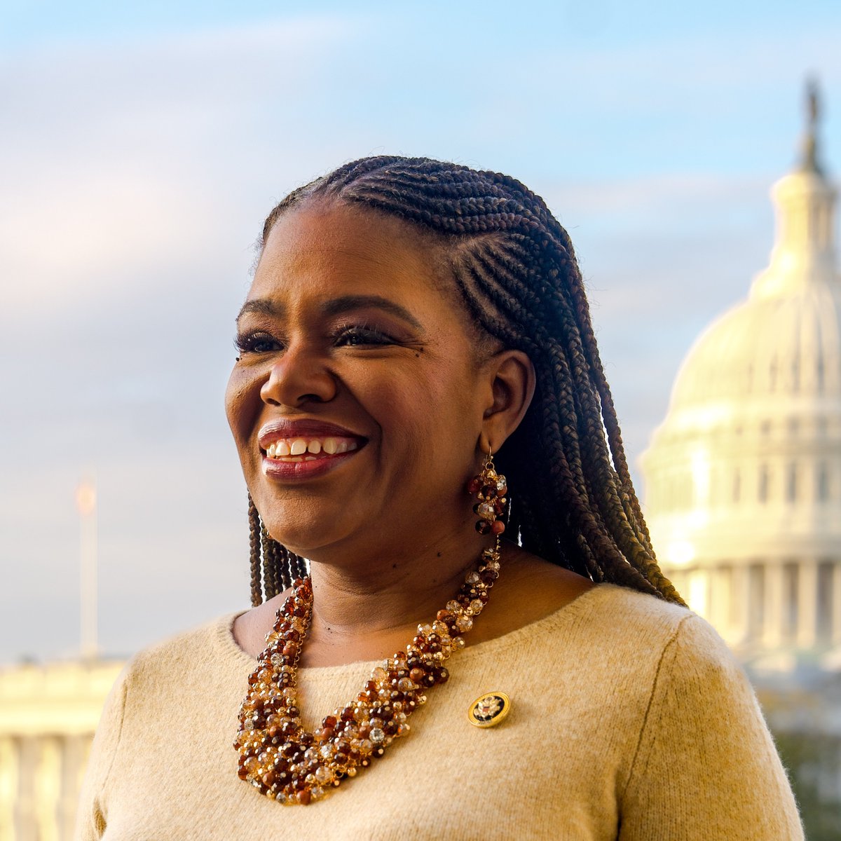 Congresswoman Bush Smiles in front of U.S. Capitol